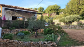 Jolie maison neuve entre mer et colline en Provence